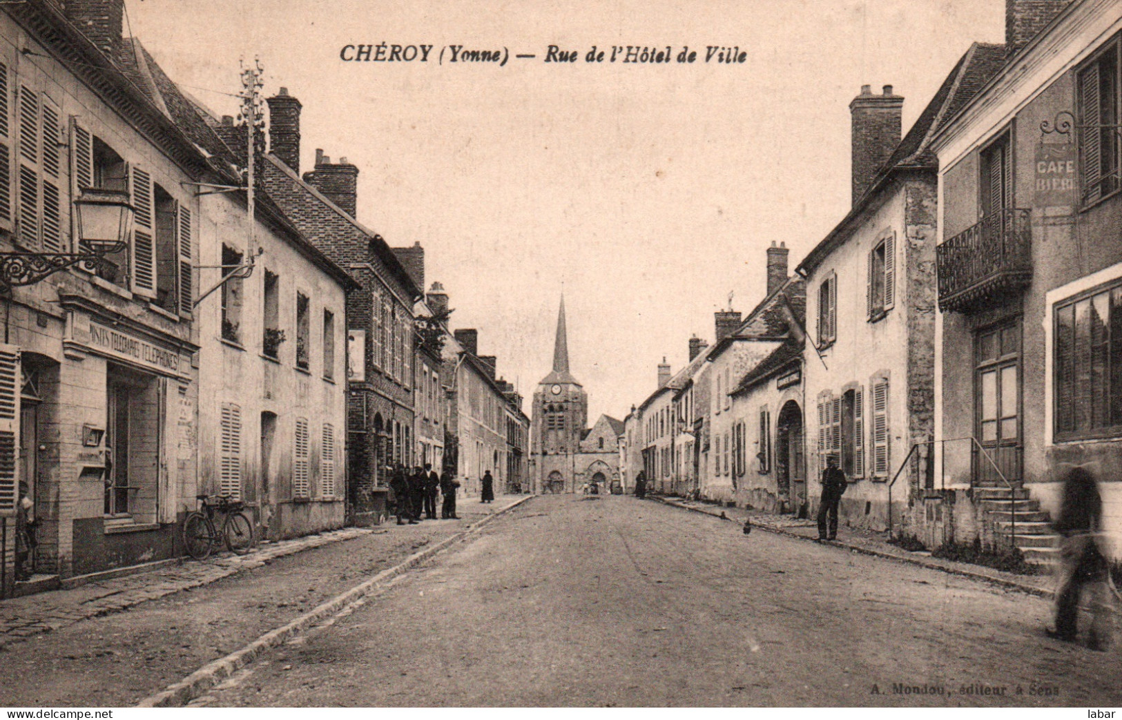 CPA CHEROY RUE DE L'HOTEL DE VILLE COMMERCE - Cheroy