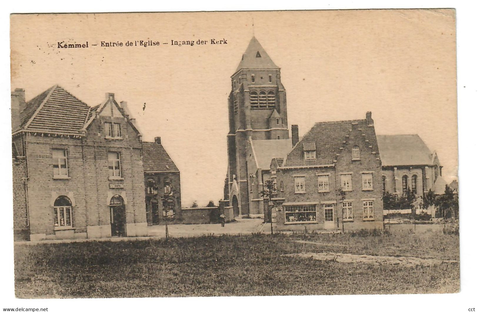 Kemmel   Heuvelland   Entrée De L'Eglise  Ingang Der Kerk - Heuvelland