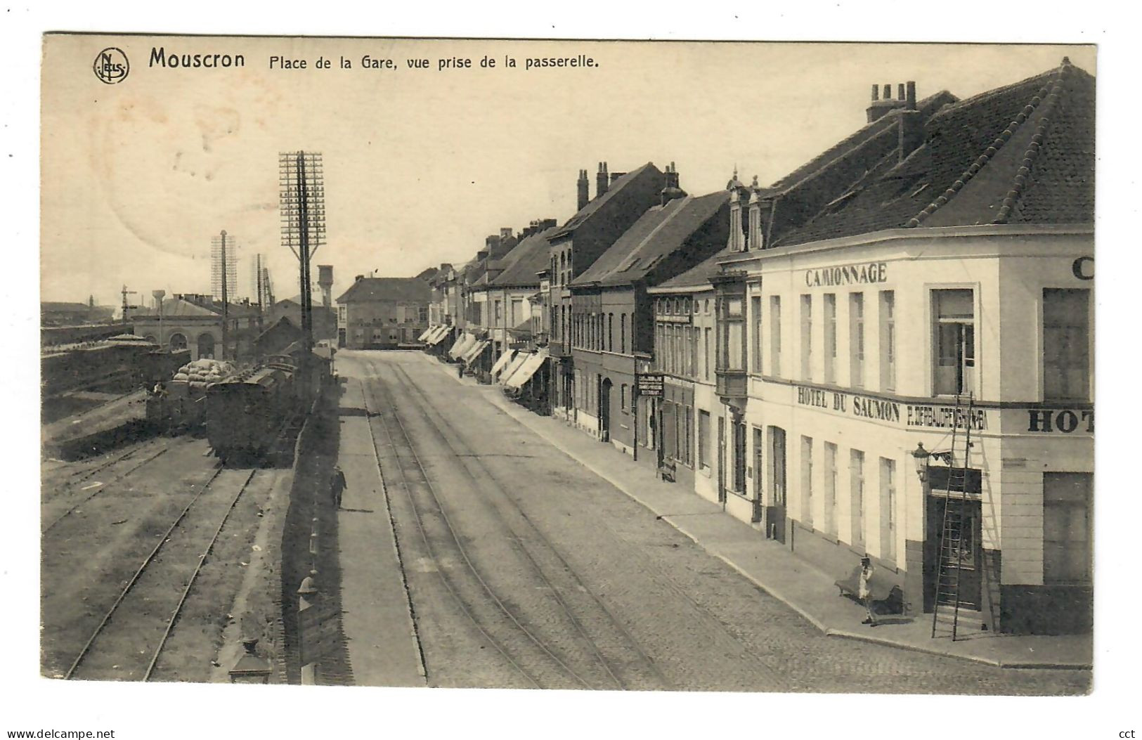 Mouscron   Moeskroen    Place De La Gare, Vue Prise De La Passerelle - Mouscron - Moeskroen