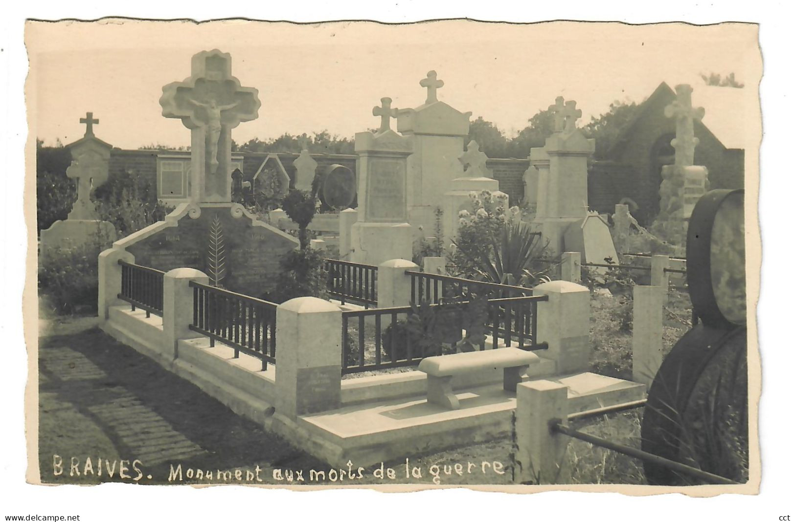 Braives  CARTE PHOTO   Monument Aux Morts De La Guerre - Braives