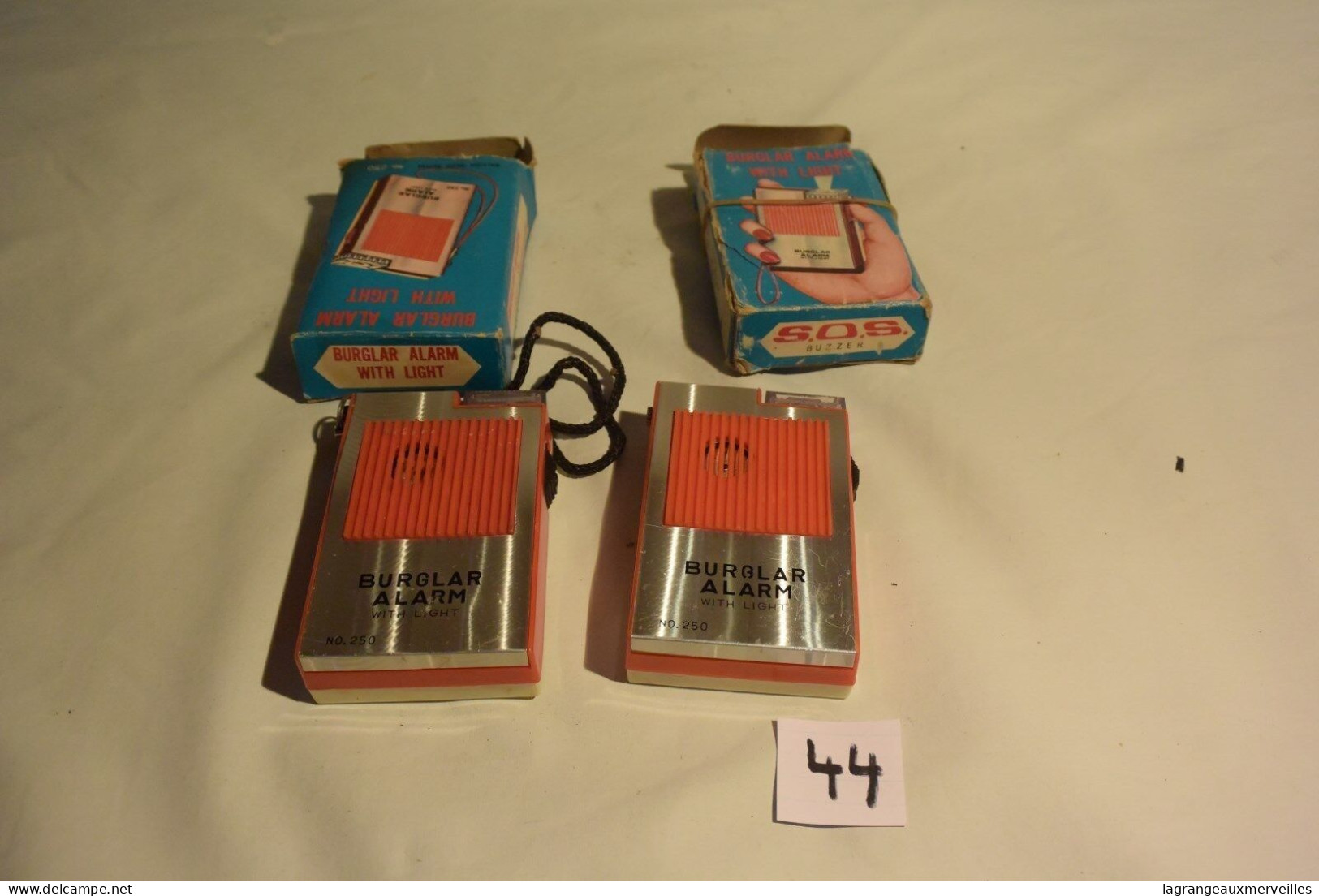 C44 SOS Buzzer Burglar Alarm With Light Jeu Vintage - Herramientas Antiguas