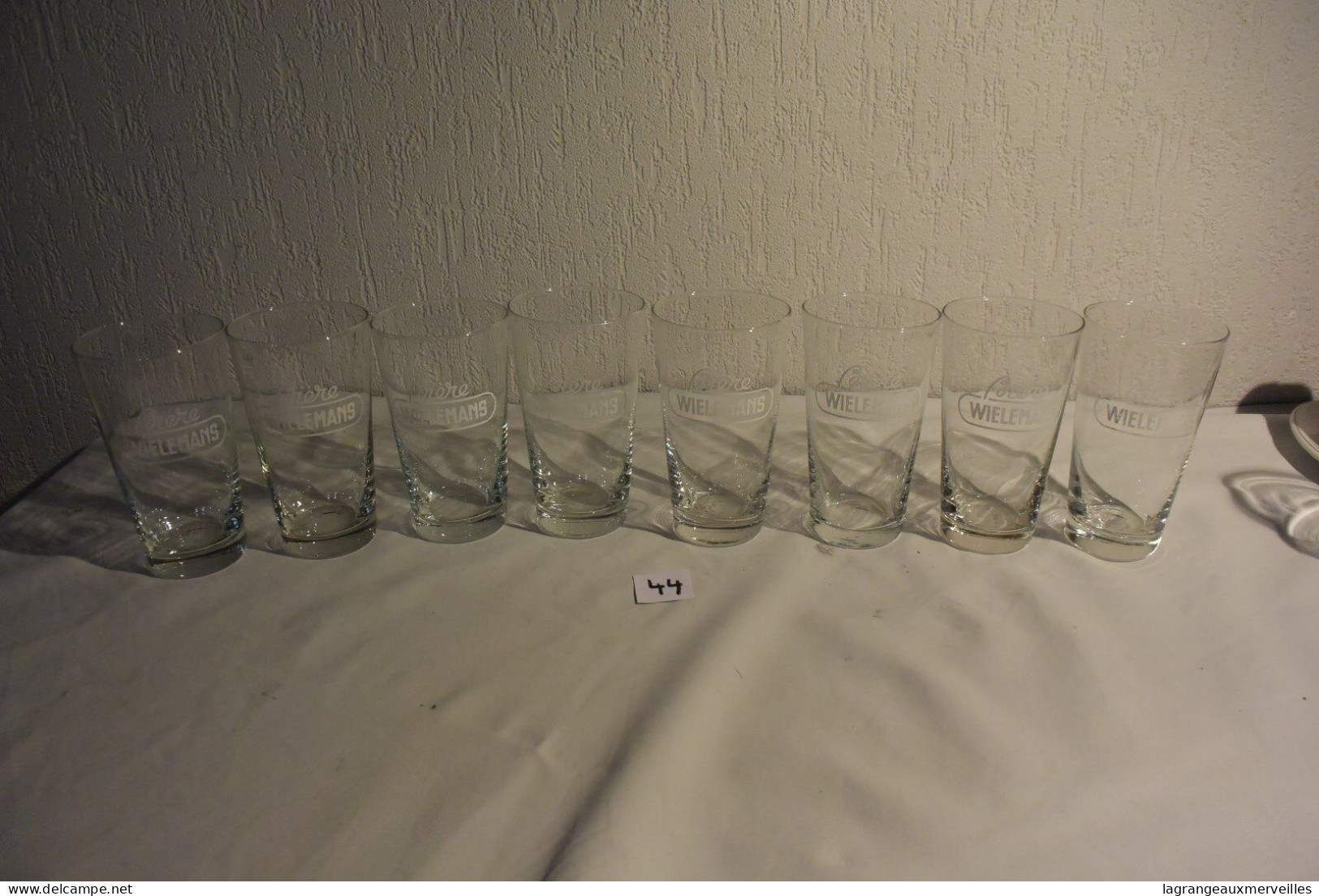 C44 Lot De 8 Verres Bières Wielemans Brasserie - Verres