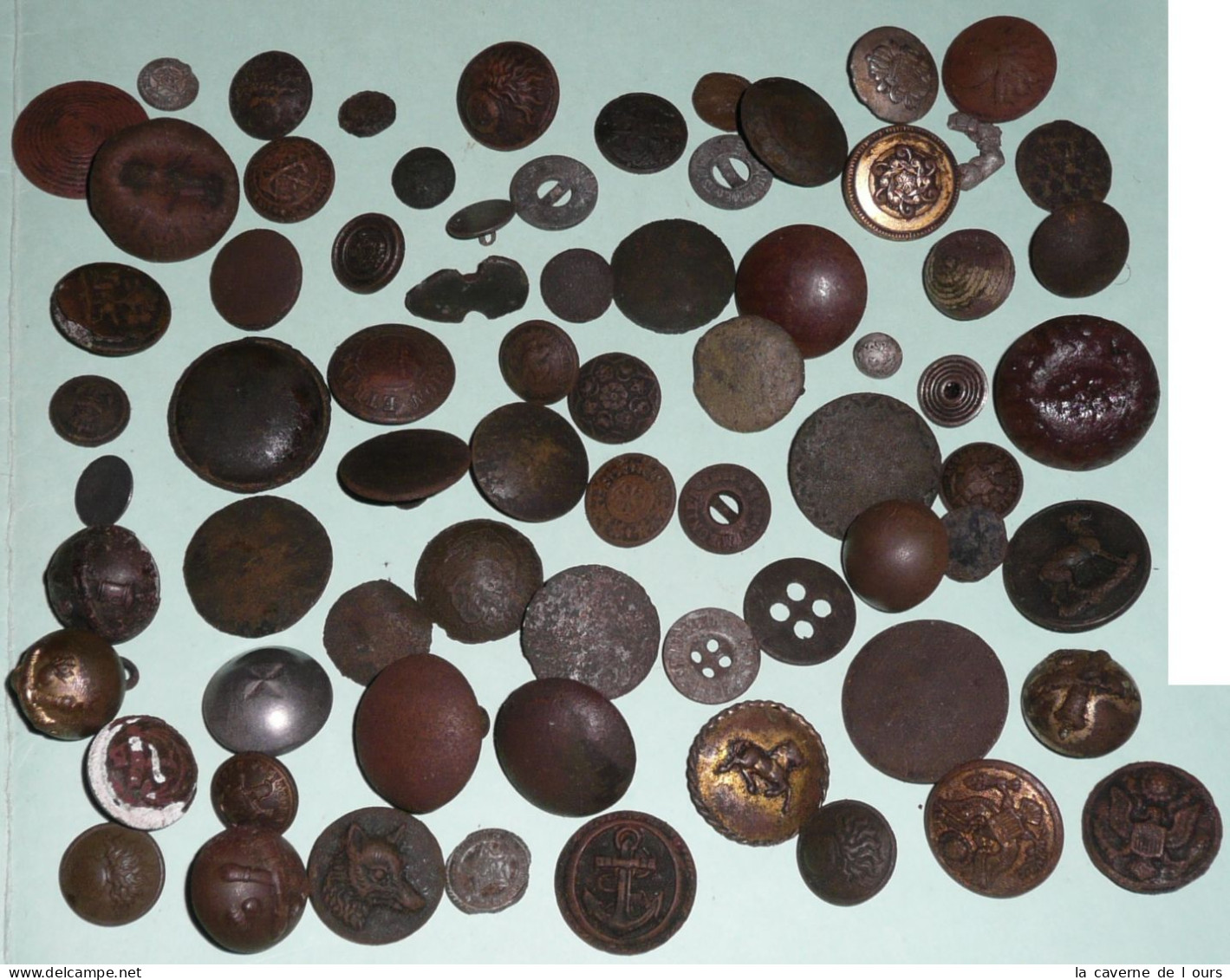 Rare Lot De + 60 Boutons Métal, Bouton Fouille / Détection / Prospection, Militaria Chasse - Boutons