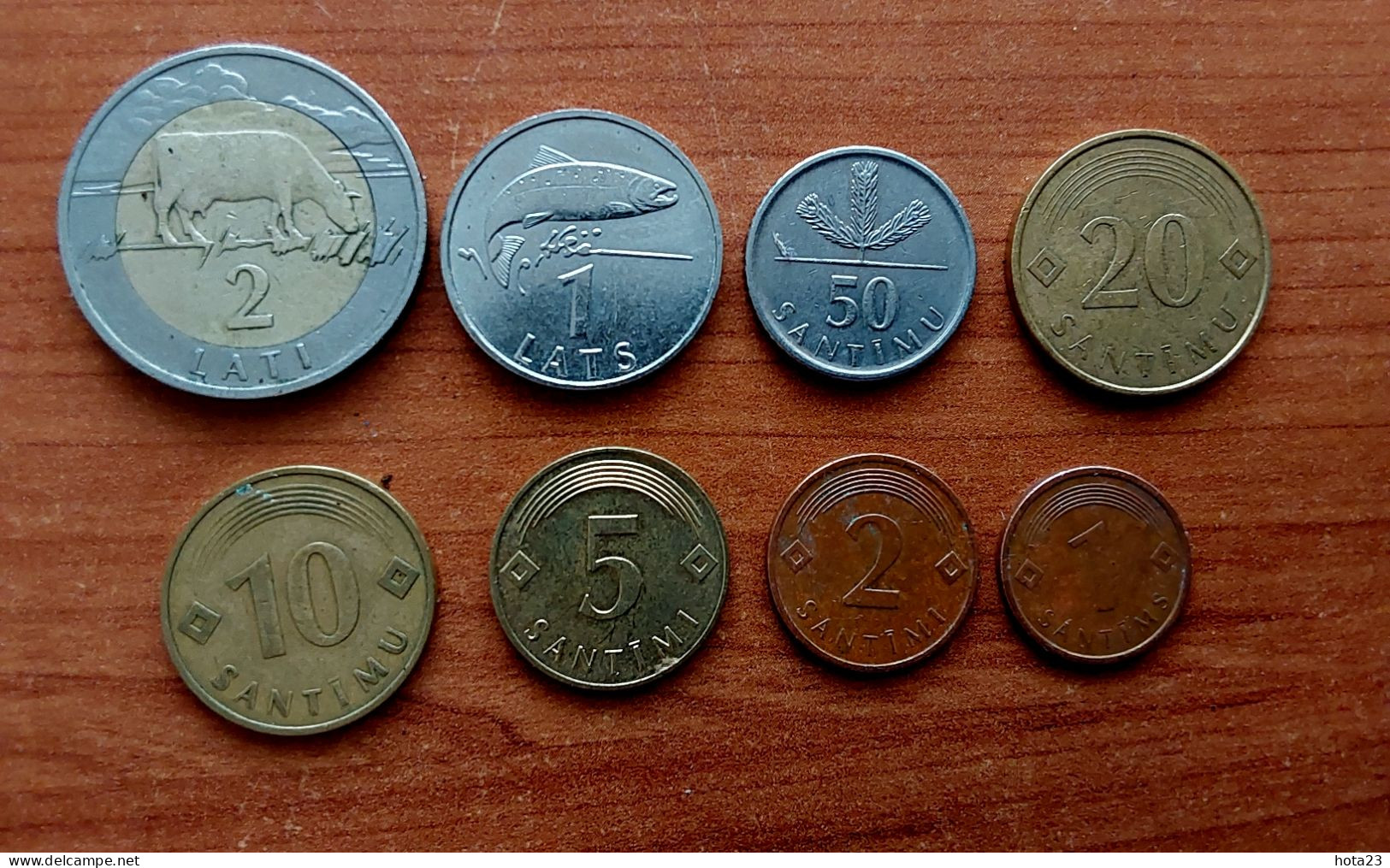 Latvia 1992 - 1999 - 2007- 1 ; 2;5; 10 ; 20 ; 50 Santimi + 1 ; 2 Lati  Circulated - Latvia