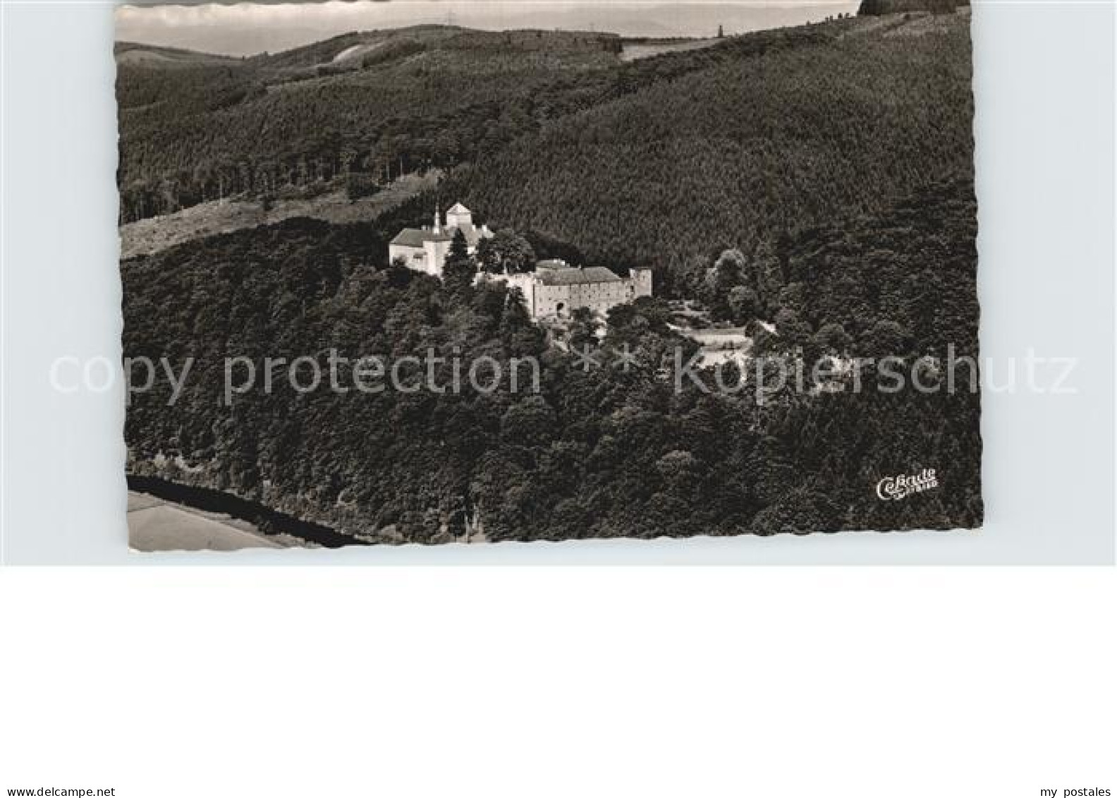 72491884 Attendorn Burg Schnellenberg Fliegeraufnahme Attendorn - Attendorn