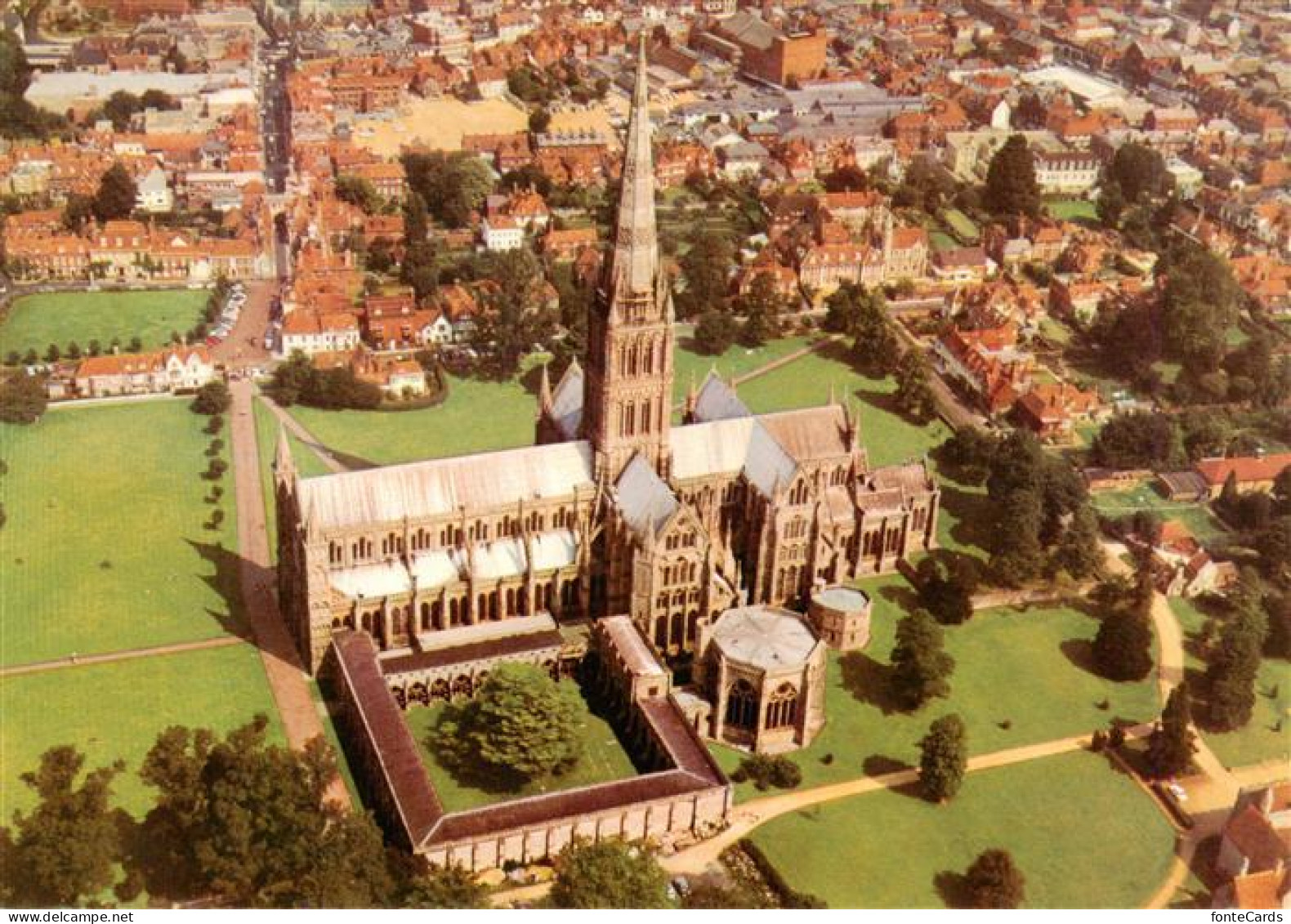 73956576 Salisbury___Wiltshire_UK Cathedrale Fliegeraufnahme - Andere & Zonder Classificatie