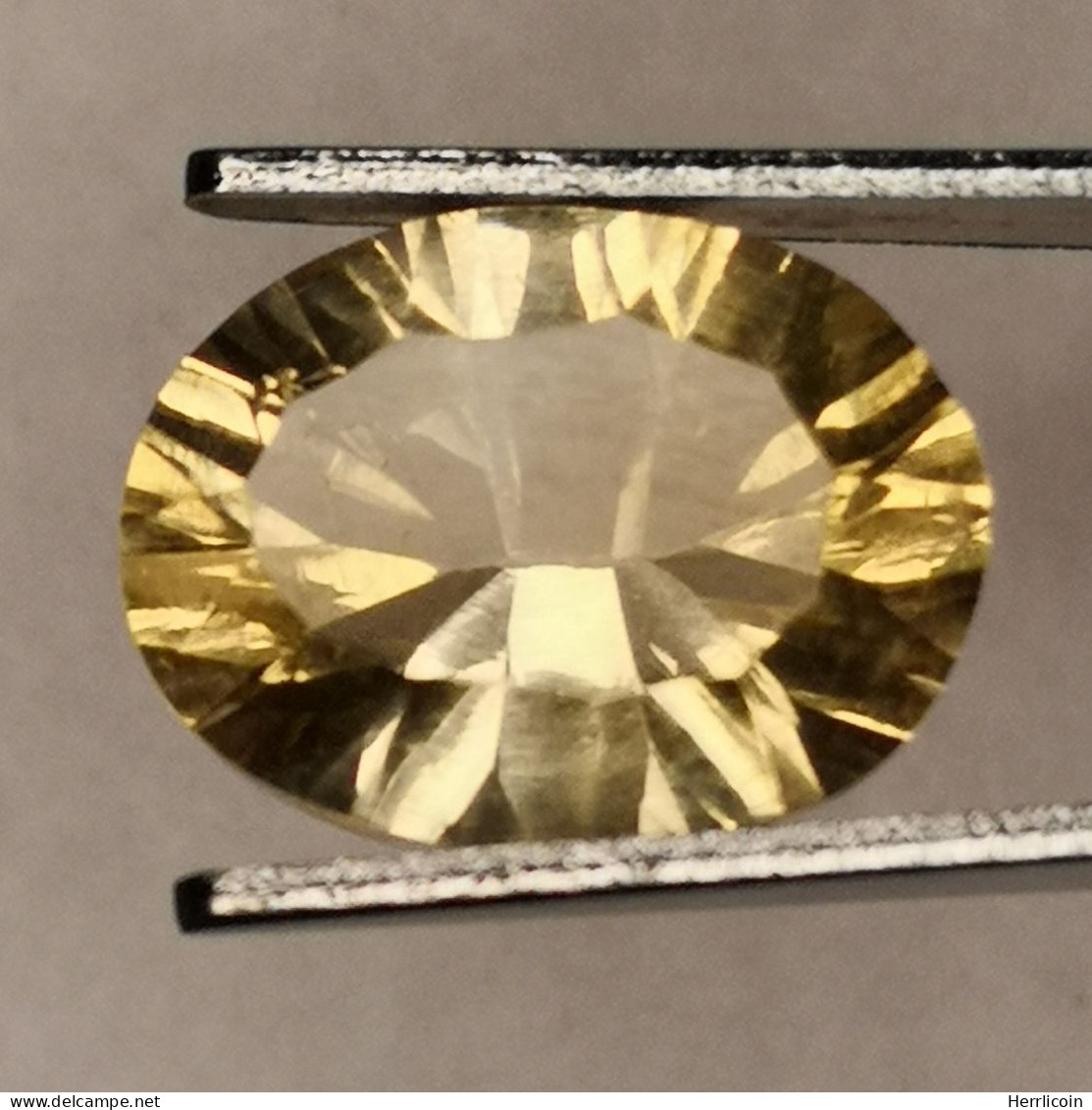 Citrine Chauffée Du Brésil - VS - Ovale 3.43 Carats - 11.4 X 8.4 X 6.0 Mm - Otros & Sin Clasificación