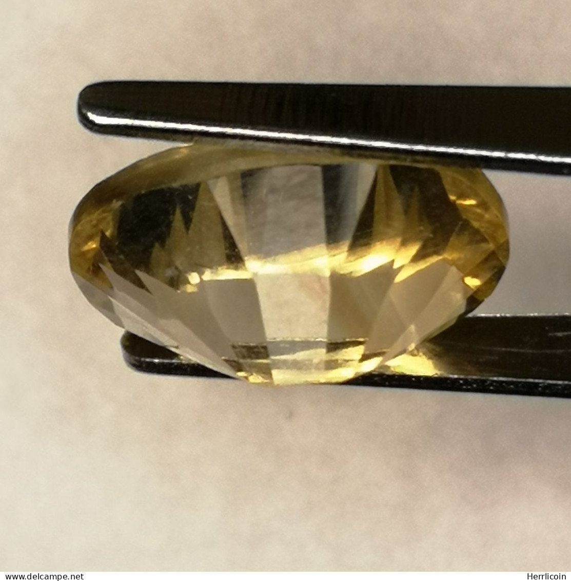 Citrine Chauffée Du Brésil - VS - Ovale 3.43 Carats - 11.4 X 8.4 X 6.0 Mm - Andere & Zonder Classificatie