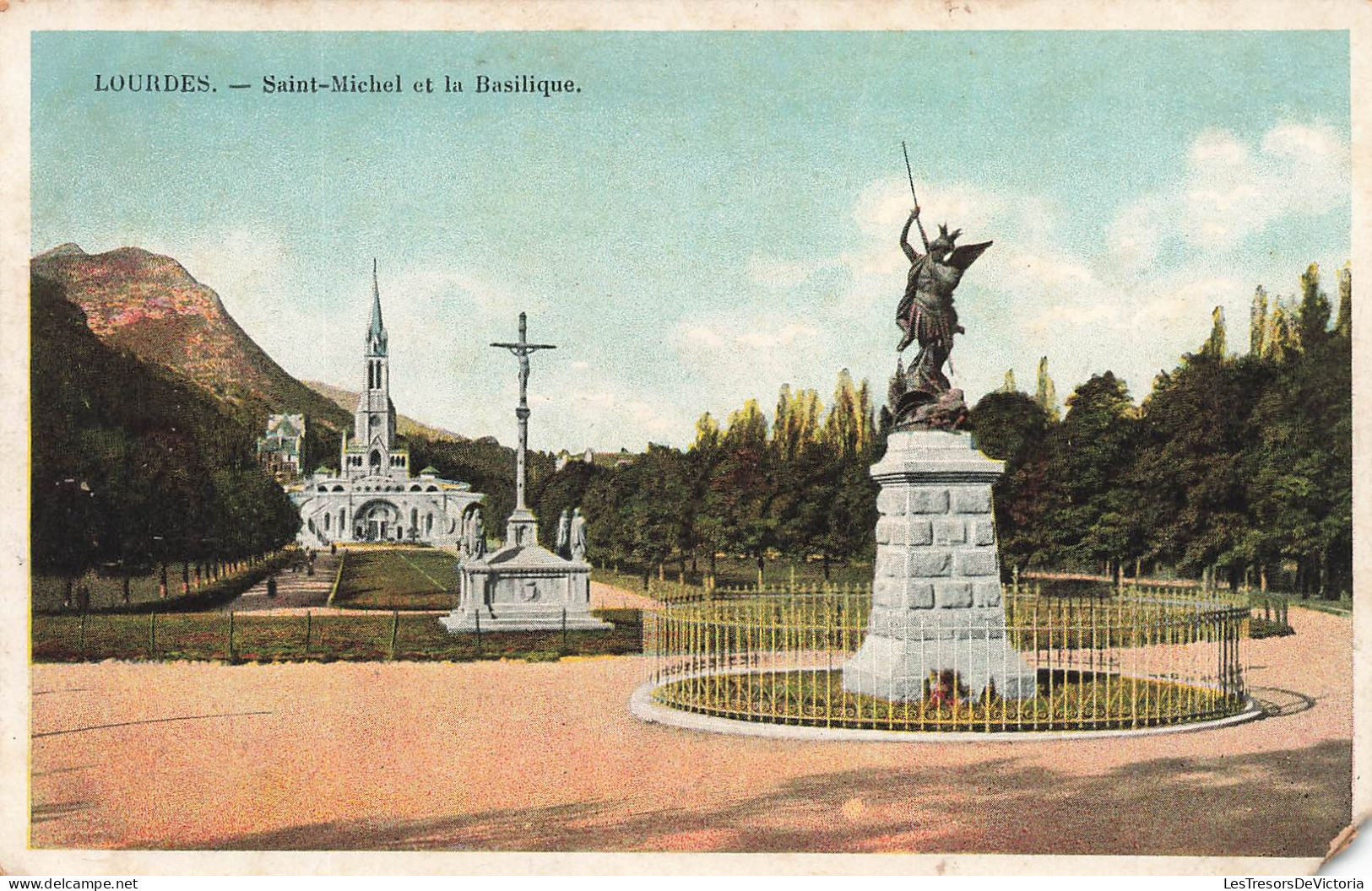 FRANCE - Lourdes - Vue Sur Saint Michel Et La Basilique - Colorisé - Carte Postale Ancienne - Lourdes