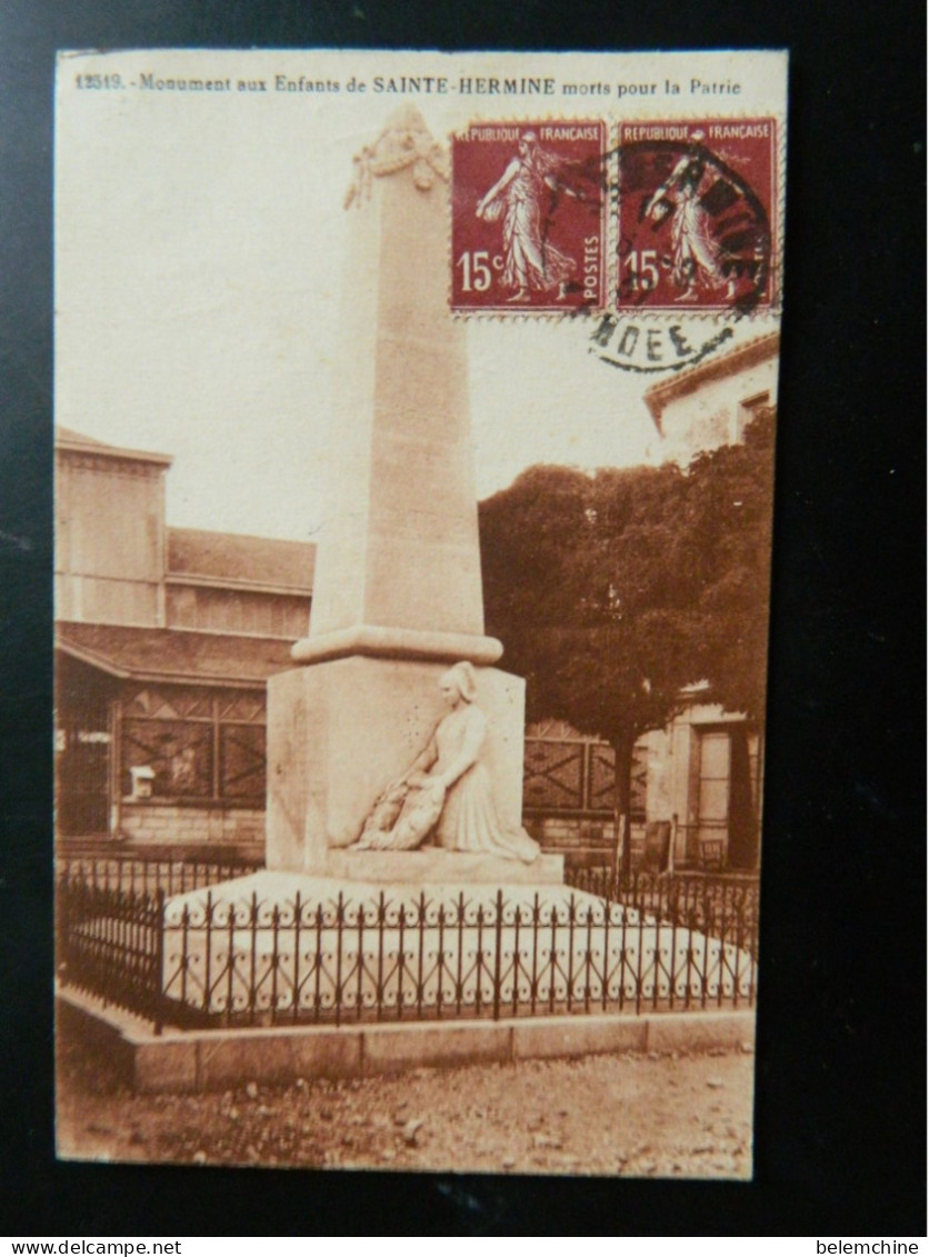 MONUMENT AUX ENFANTS DE SAINTE HERMINE MORTS POUR LA PATRIE - Sainte Hermine