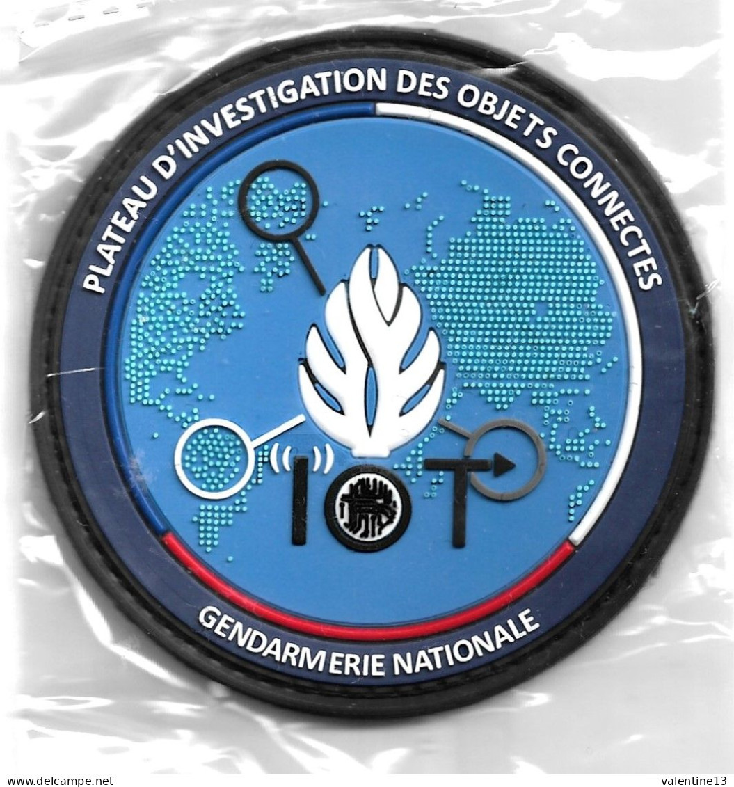 Ecusson PVC GENDARMERIE NATIONALE PLATEAU D INVESTIGATION OBJETS CONNECTES - Police & Gendarmerie