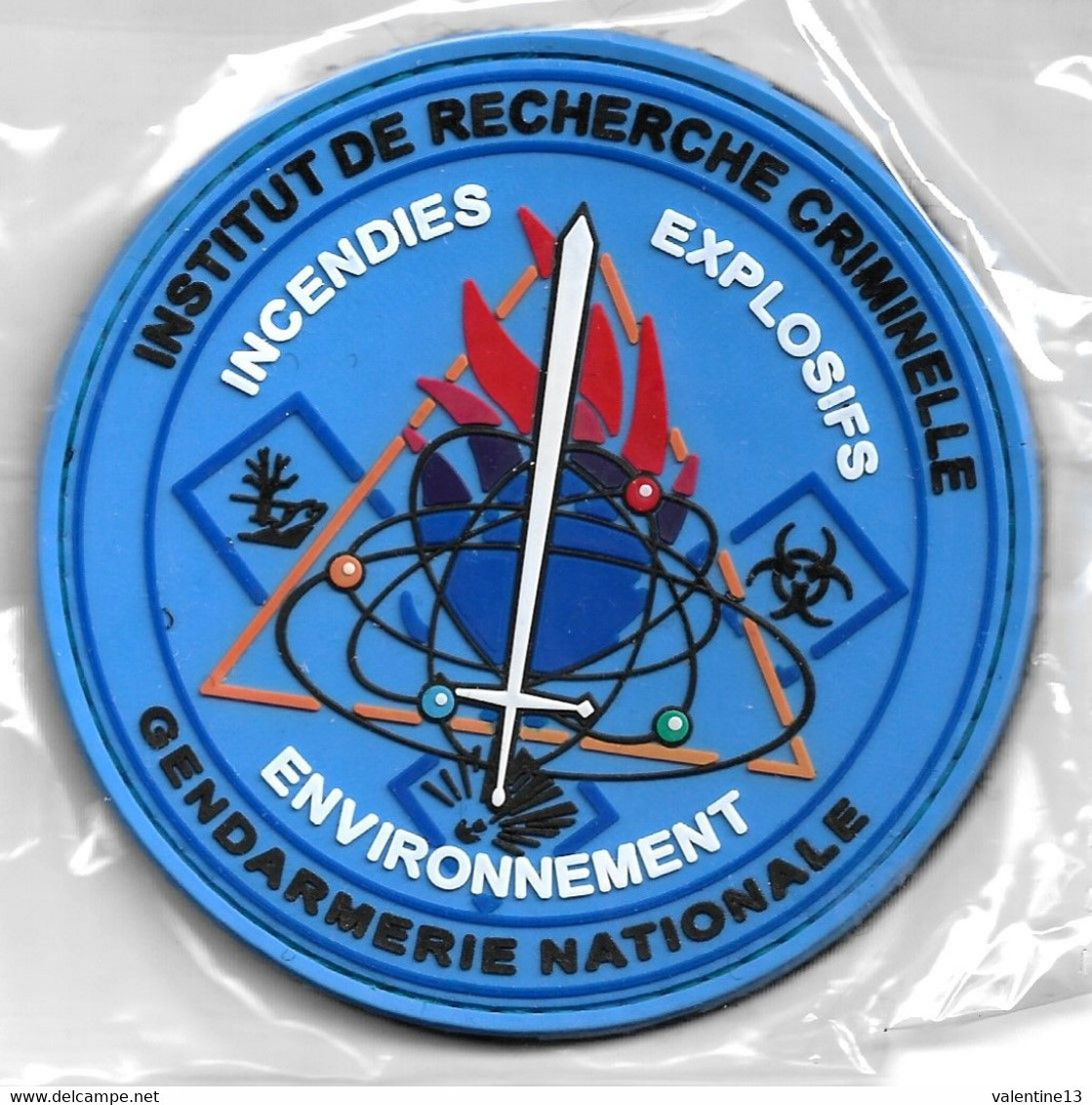 Ecusson PVC GENDARMERIE NATIONALE I.R.C INCENDIES EXPLOSIFS ENVIRONNEMENT - Polizei