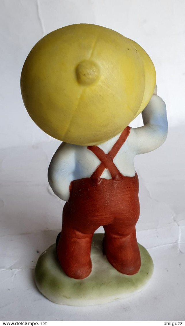 FIGURINE EN CERAMIQUE BISCUIT POULBOT - Personen