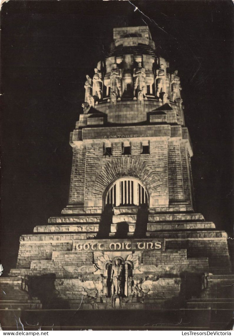 ALLEMAGNE - Messestadt Leipzig - Völkerschlachtdenkmal Bei Nacht - Carte Postale - Leipzig