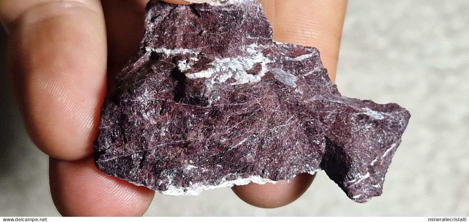Piemontite Tremolite 30,38gr San Marcel Valle D'Aosta Italia - Mineralien