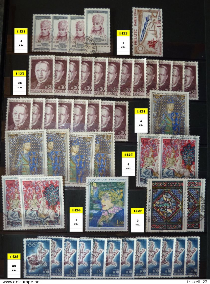 FRANCE  Album 1 contenant 2843 timbres français oblitérés entre le n° 880 & 1524 (album offert) - cote 1100 euros