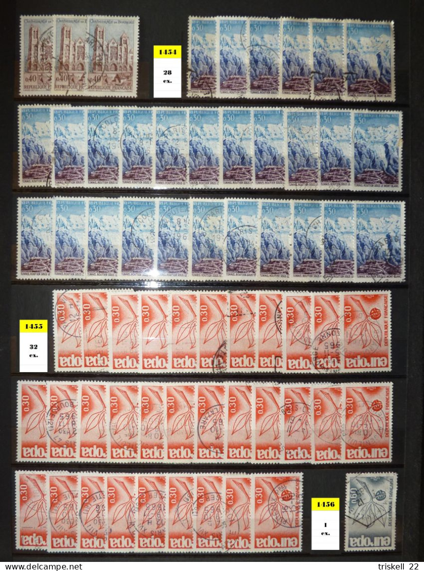 FRANCE  Album 1 contenant 2843 timbres français oblitérés entre le n° 880 & 1524 (album offert) - cote 1100 euros