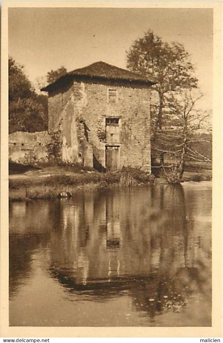 - Haute Vienne -ref-A457- Nantiat - Moulin De Gourgeau Du Loup - Moulins à Eau - - Nantiat