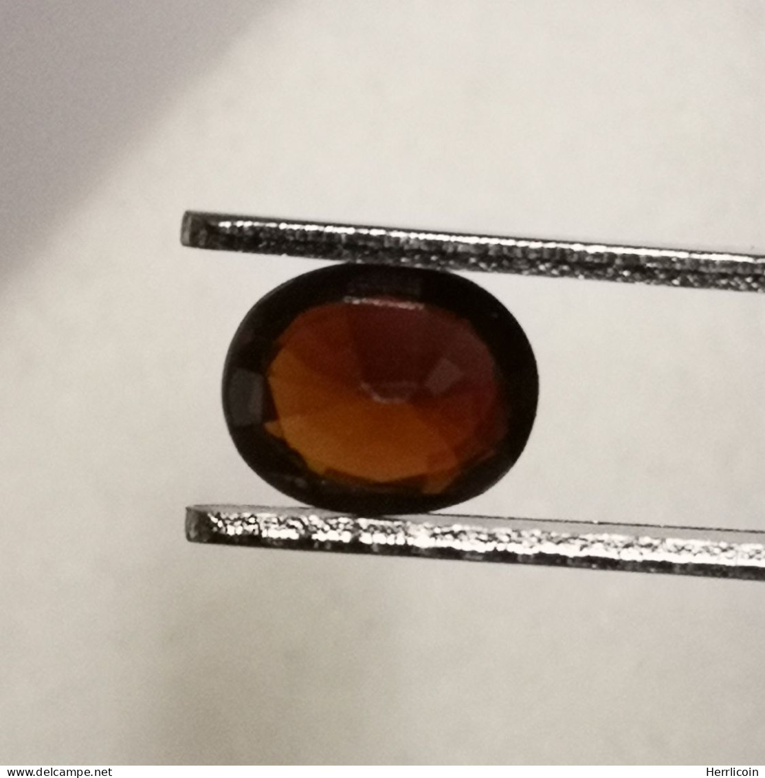 Tourmaline Orange Naturelle Du Mozambique - Ovale 0.65 Carat - 6.0 X 5.0 X 3.1 Mm - Tourmaline