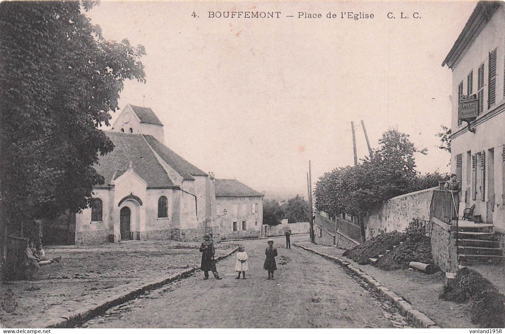 BOUFFEMONT-place De L'église - Bouffémont