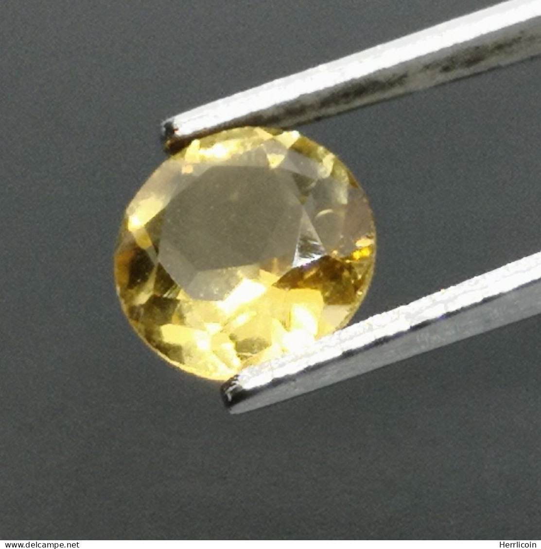 Citrine Chauffée Du Brésil - Ronde 1.09 Carat - 7.2 X 3.8 Mm - Autres & Non Classés