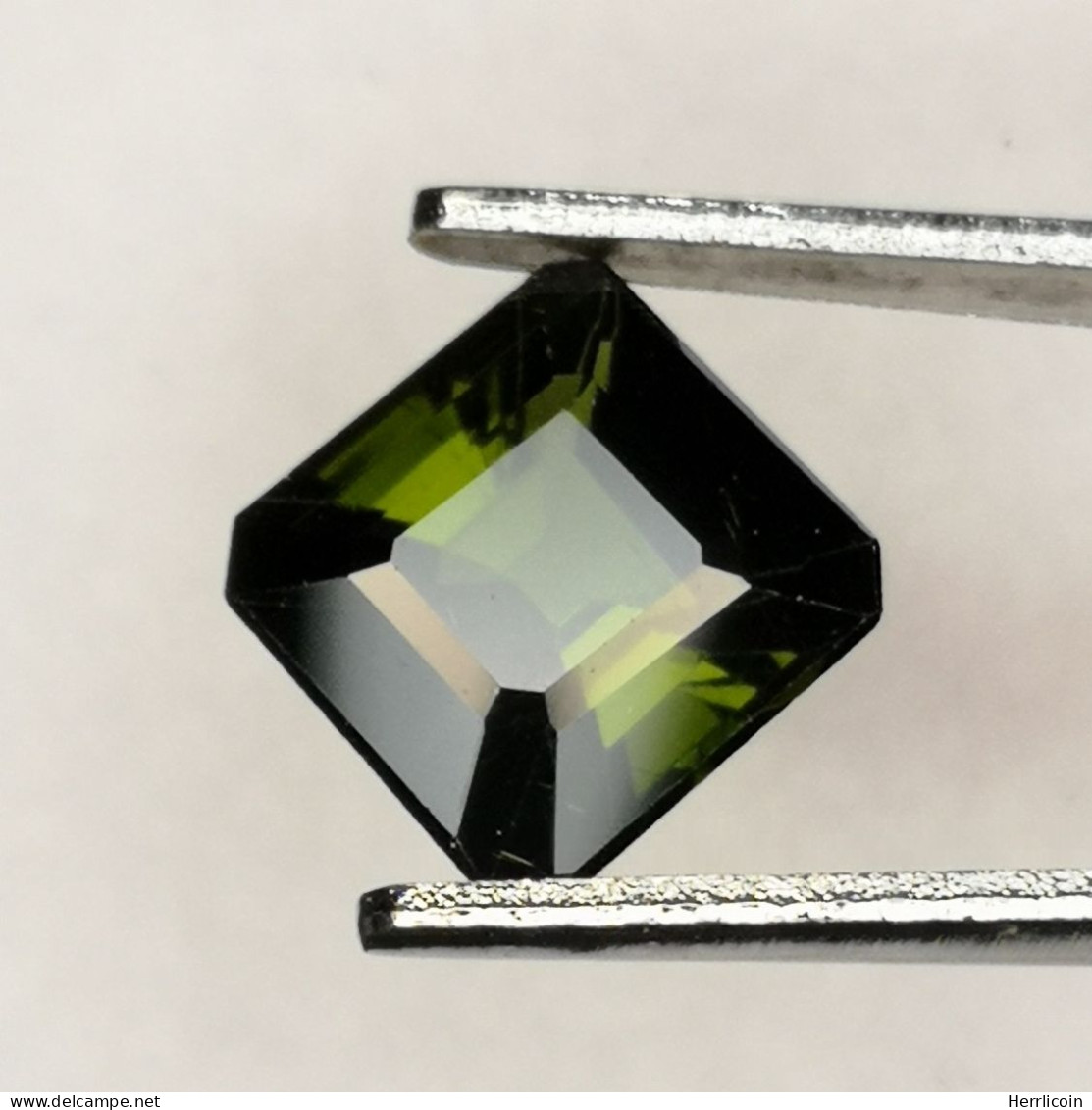 Tourmaline Verte Naturelle Du Nigeria - VS - Octogone 1.52 Carat - 6.8 X 7.0 X 4.4 Mm - Toermalijn