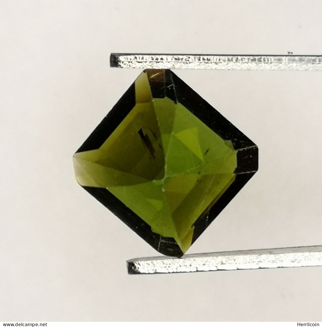 Tourmaline Verte naturelle du Nigeria - VS - Octogone 1.52 Carat - 6.8 x 7.0 x 4.4 mm