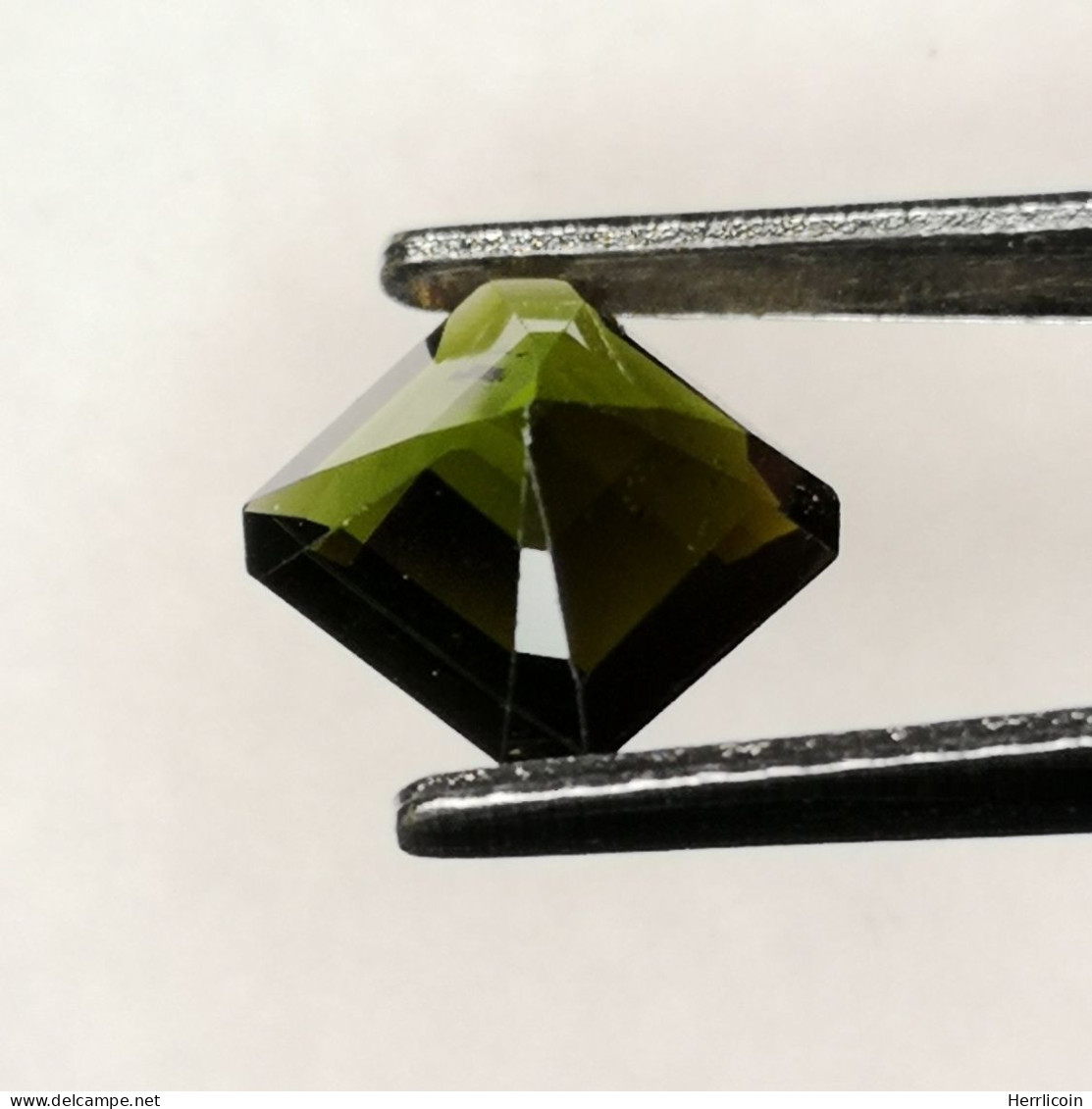 Tourmaline Verte naturelle du Nigeria - VS - Octogone 1.52 Carat - 6.8 x 7.0 x 4.4 mm