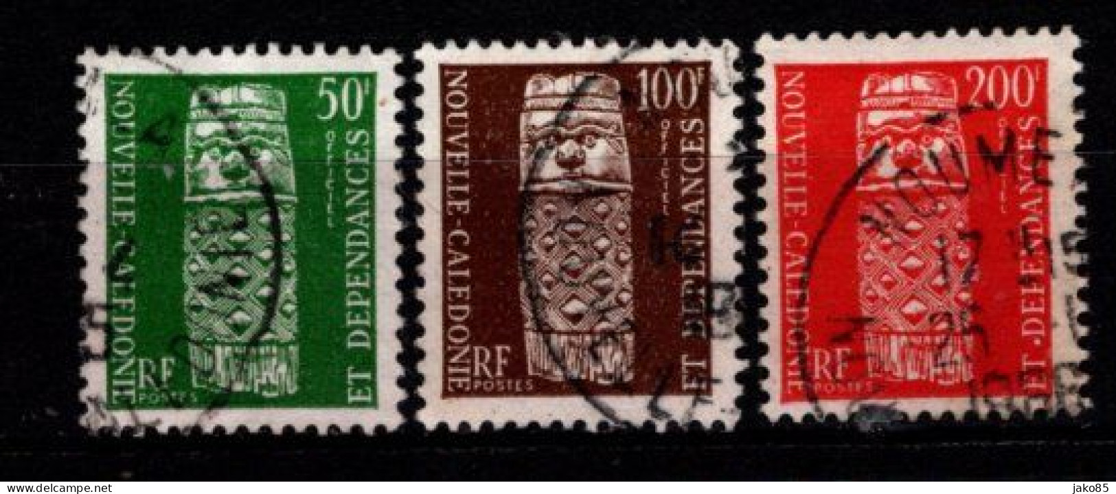 - Nelle Calédonie - 1959 - YT N° Service  11 / 13 - Oblitérés - Type C - Dienstmarken