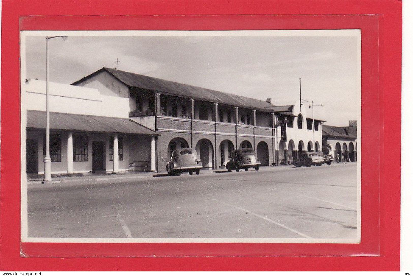 AFRIQUE - AFRIQUE AUSTRALE - ZIMBABWE - EX- RHODESIE - PHOTO DE KWEKWE (Que - Que) - Hôtel - C10833/34 - Zimbabwe