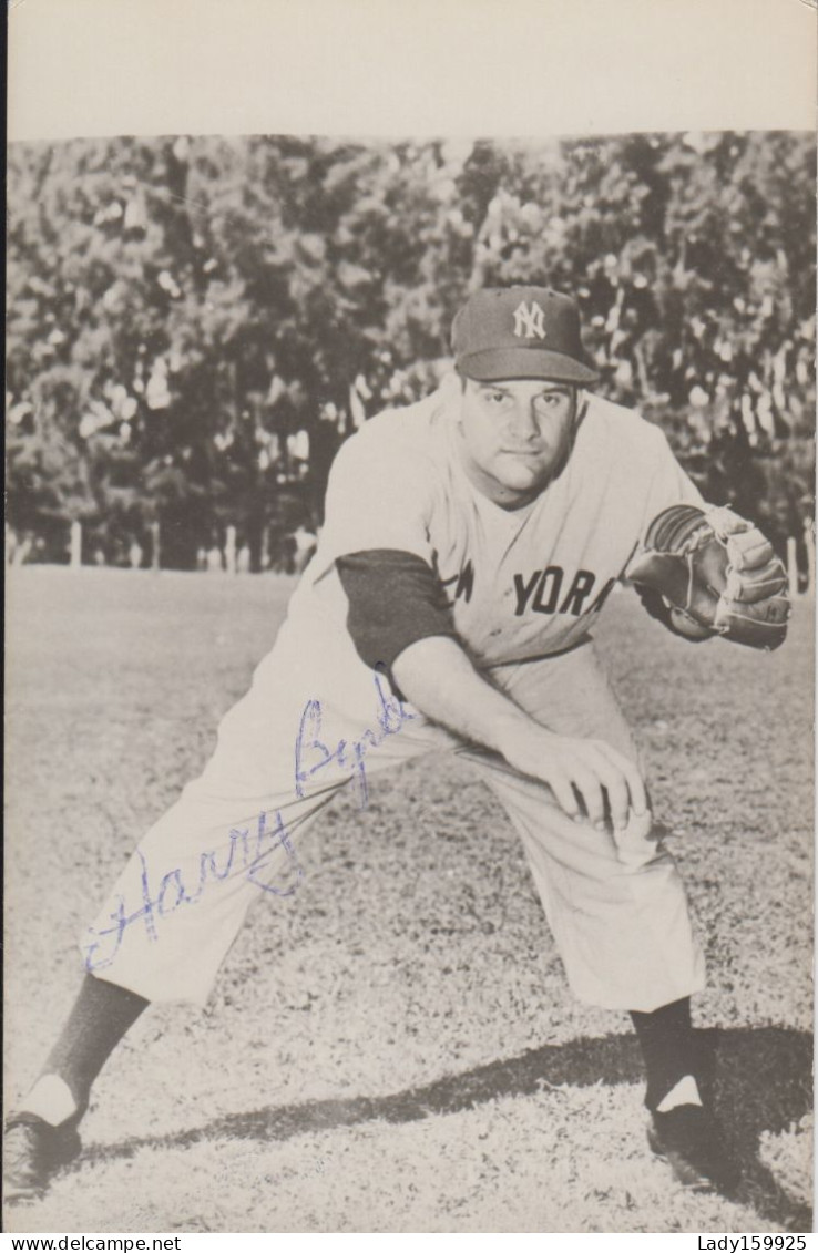 Harry Byrd Lanceur Droitier  Ligne Majeur Baseball Américaine.1950-1957  Real Photo B&W Kodak Carte Signé 2 Scans - Honkbal