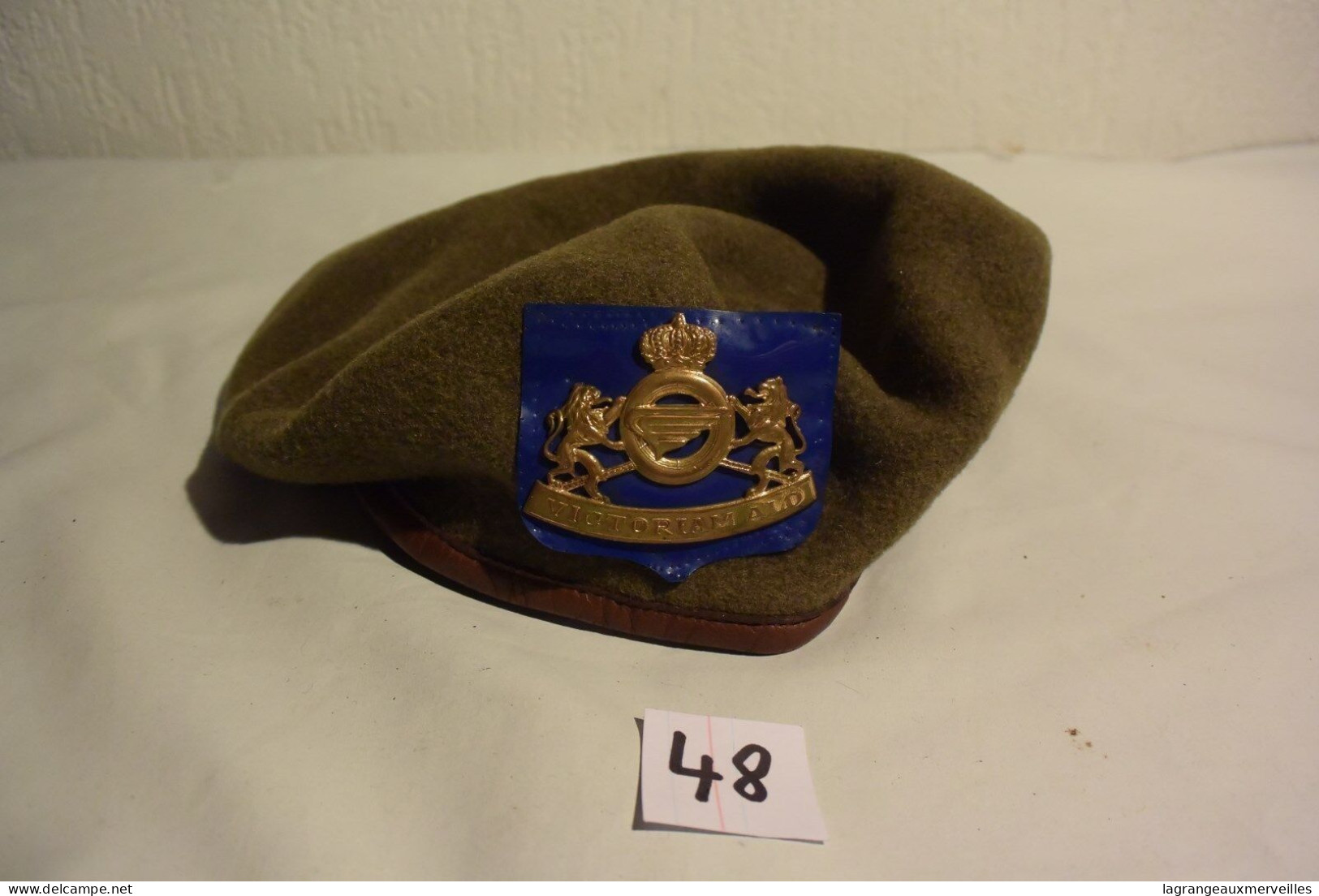 C48 Ancien Béret Militaire Victoriam Alo - Uniforms