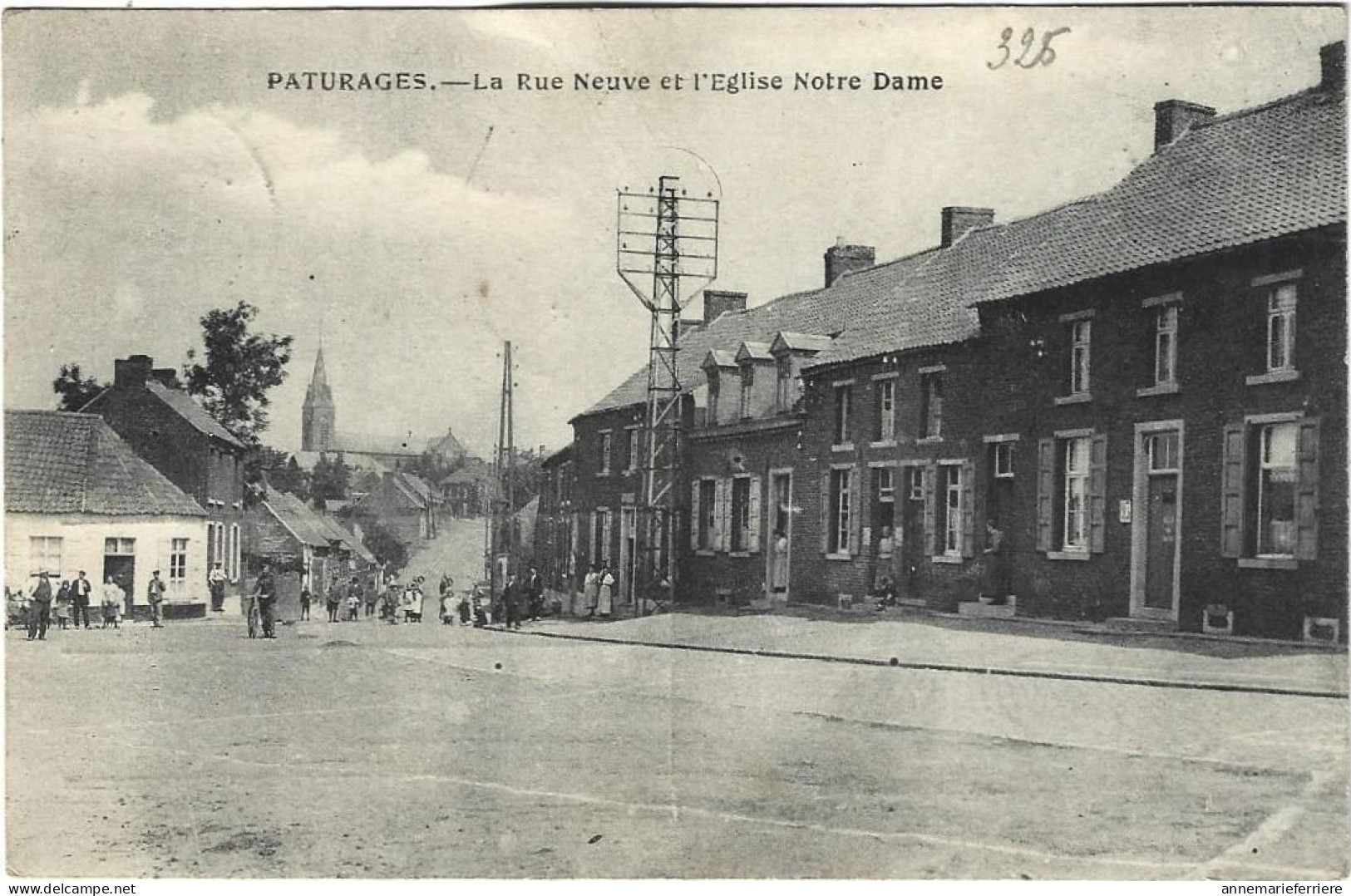 Paturages La Rue Neuve Et L'Eglise Notre Dame - Colfontaine