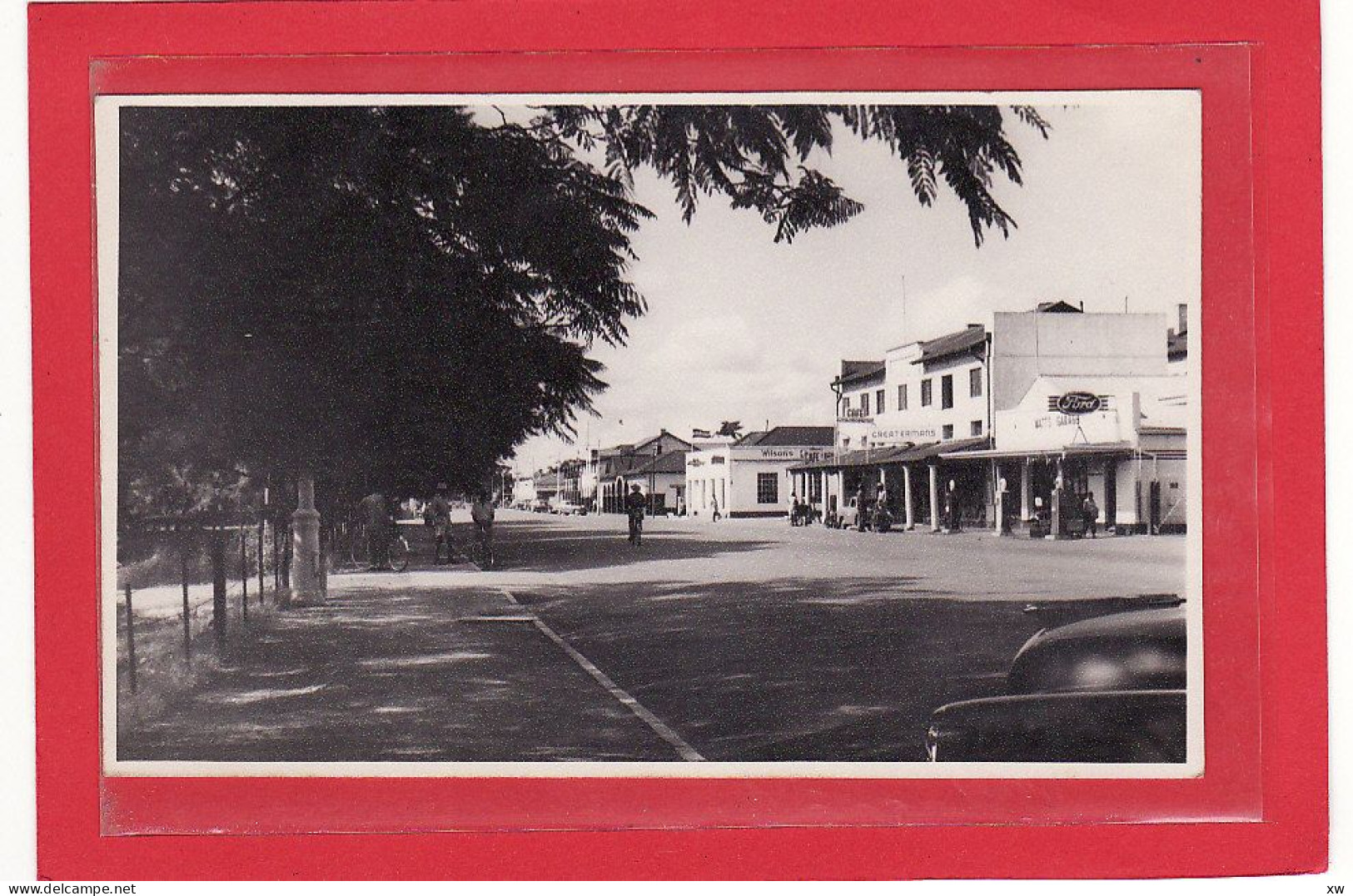 AFRIQUE - AFRIQUE AUSTRALE - ZIMBABWE - EX- RHODESIE - PHOTO DE KWEKWE (Que - Que) - GARAGE FORD ET CAFE - C10831/32 - Simbabwe