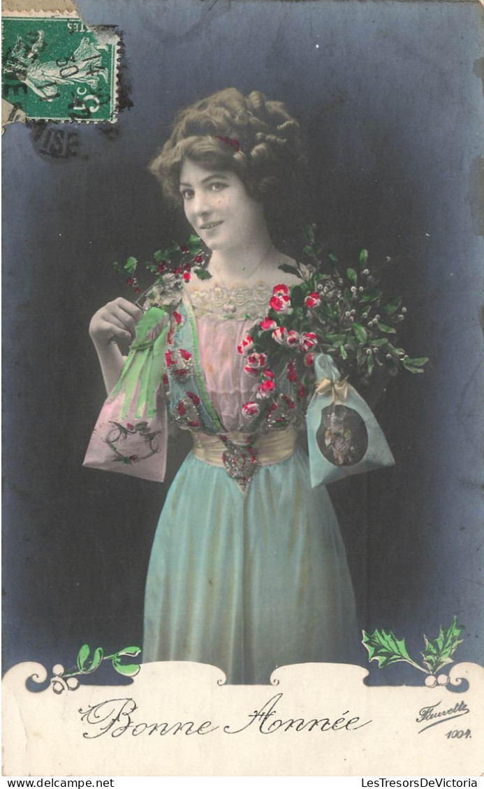 FANTAISIE - Femme - Bonne Année - Une Femme Avec Des Fleurs - Robe Bleue - Carte Postale Ancienne - Femmes