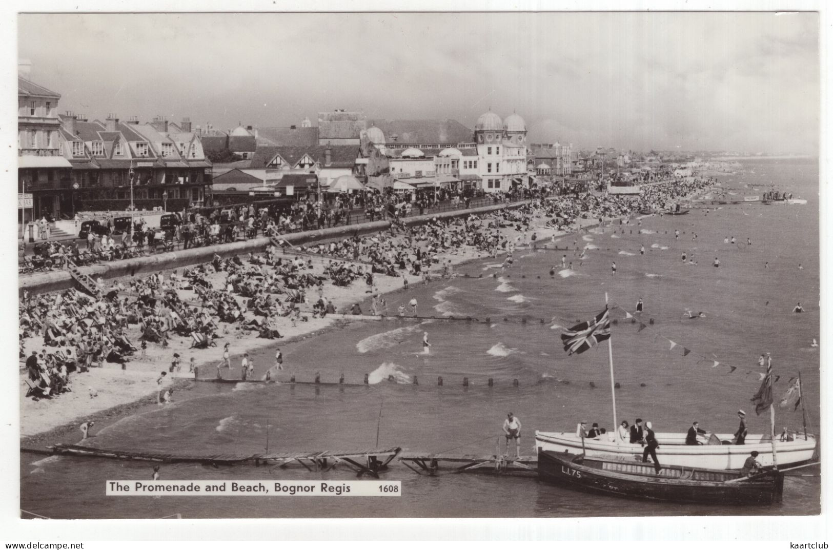 The Promenade And Beach, Bognor Regis - (England, U.K.) - Boats/Ships - Bognor Regis