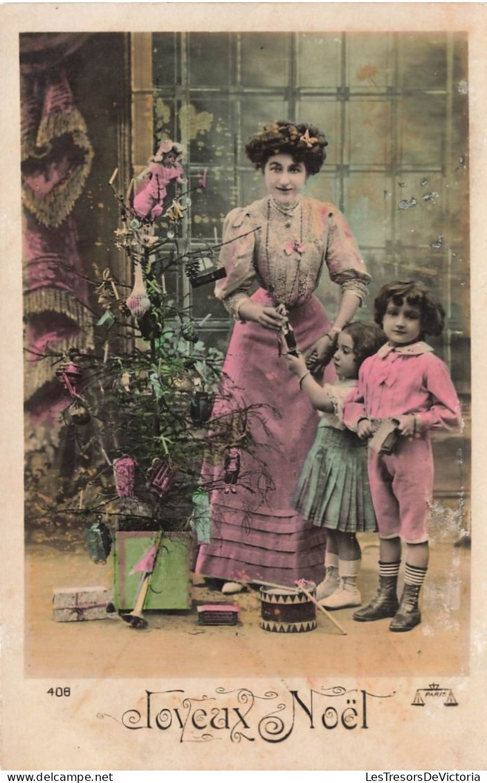 FÊTES ET VOEUX - Joyeux Noël - Une Famille Près Du Sapin - Jouet - Carte Postale Ancienne - Autres & Non Classés