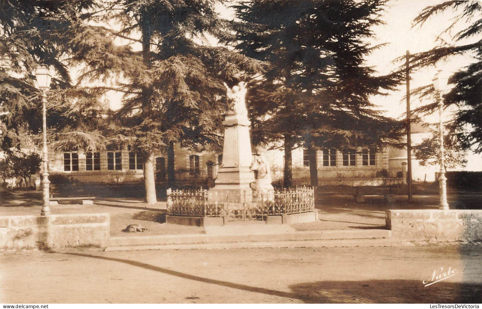 FRANCE - Damazan - Vue Générale - Le Monument Aux Morts - Carte Postale Ancienne - Damazan