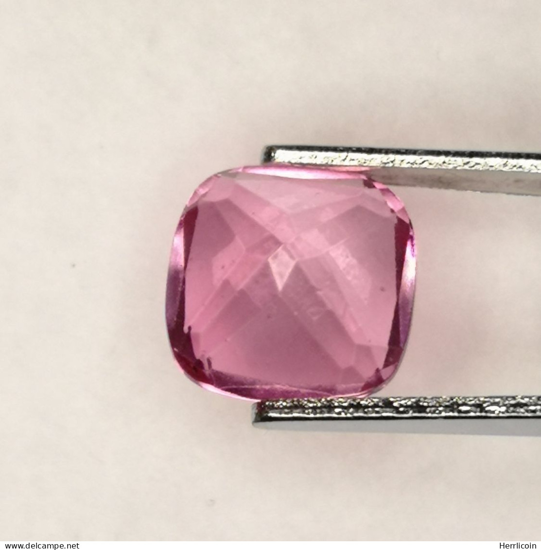 Topaze rose recouverte du Brésil - VS - Coussin 2.40 Carats - 8 x 8 x 5 mm