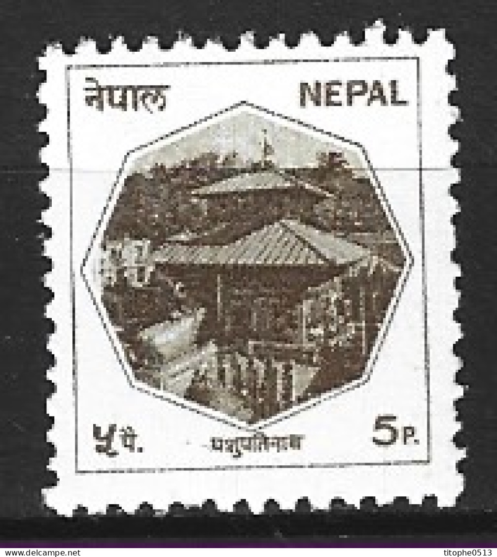 NEPAL. N°438 De 1986. Cour D'un Temple. - Buddhism