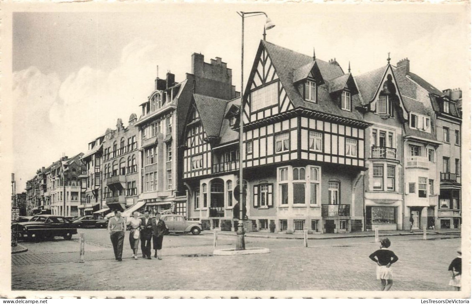 BELGIQUE - Westende - Vue Sur L'avenue Des Mouettes - Carte Postale Ancienne - Westende