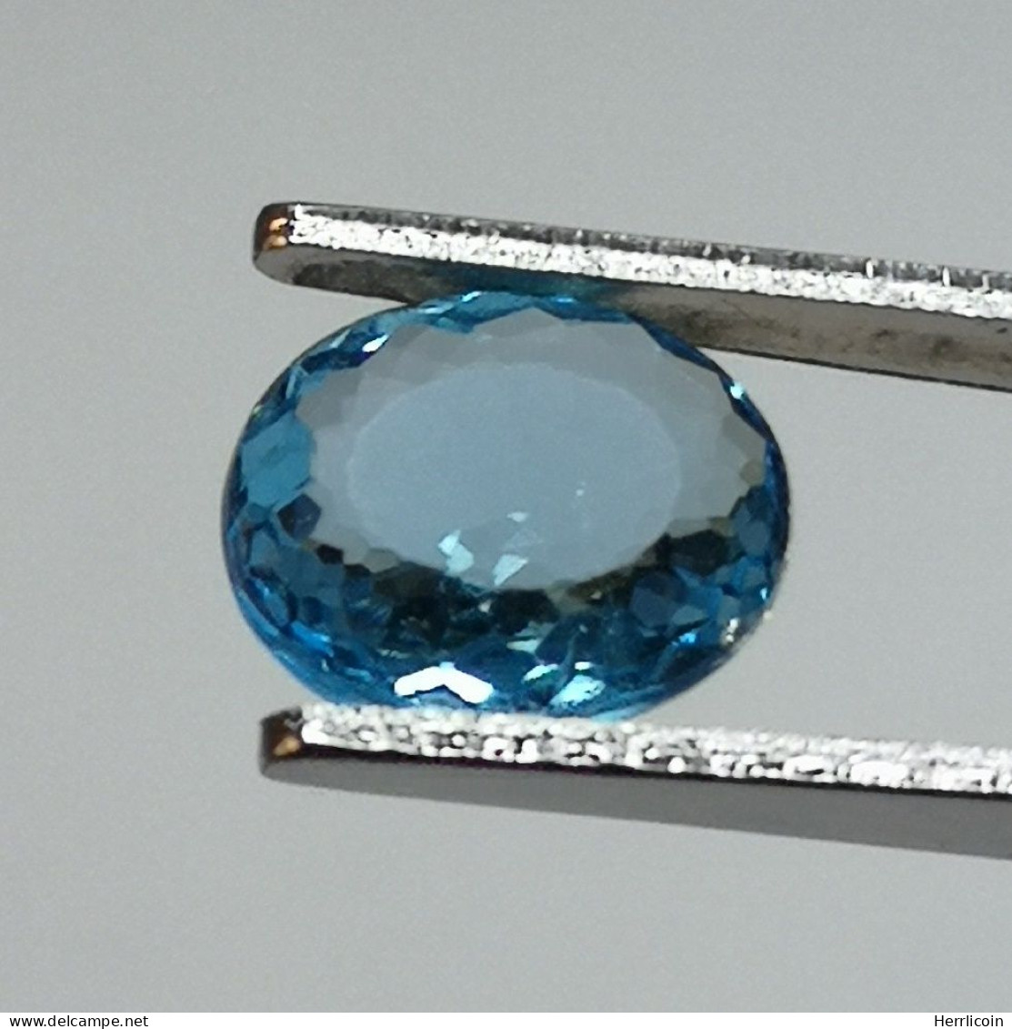 Topaze Irradiée Du Brésil - VS - Coupe Ovale 1.20 Carat - 7.5 X 6.3 X 2.9 Mm - Topaz