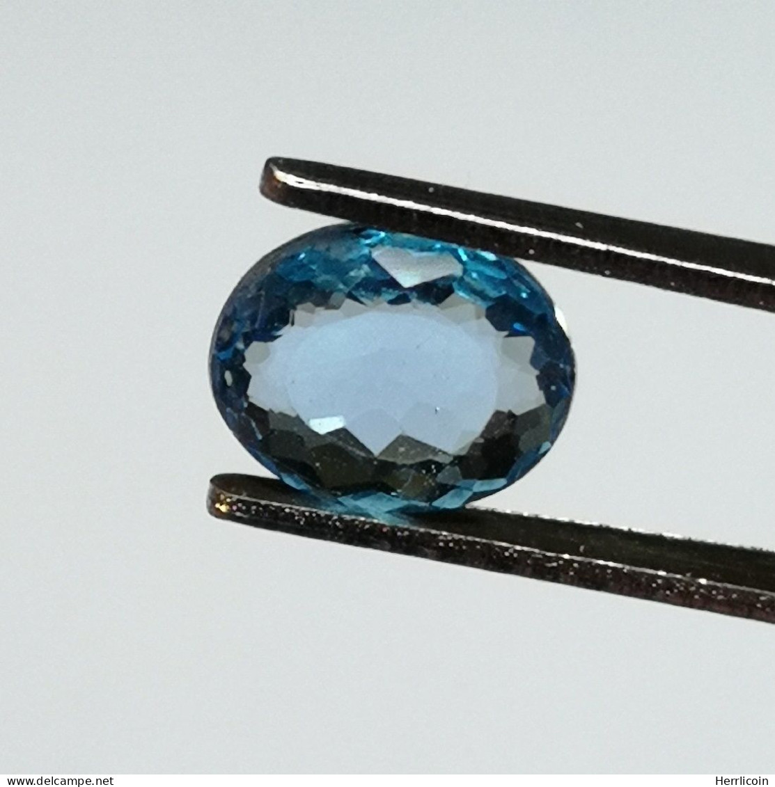 Topaze Irradiée Du Brésil - VS - Coupe Ovale 1.20 Carat - 7.5 X 6.3 X 2.9 Mm - Topaz