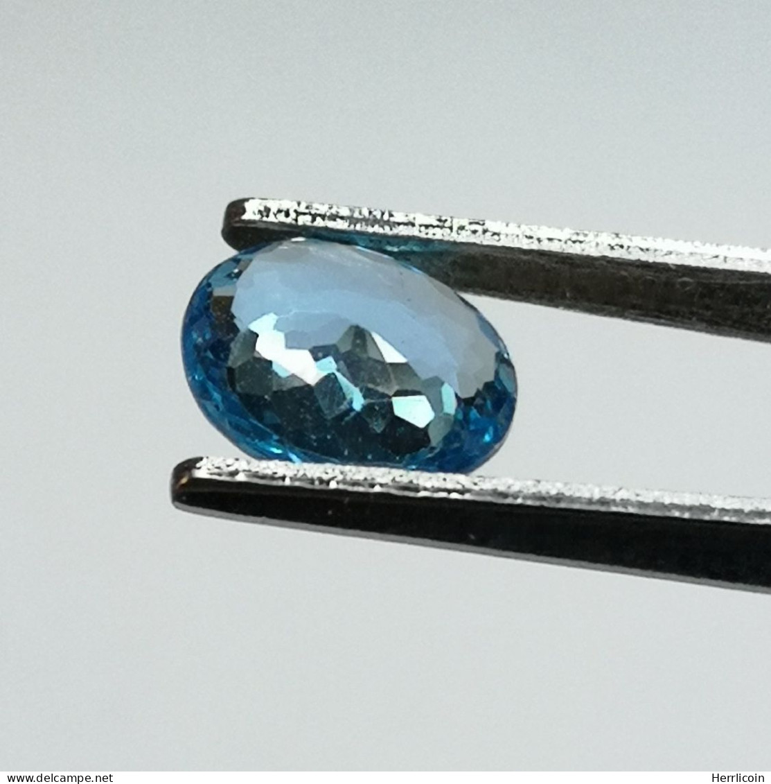 Topaze Irradiée Du Brésil - VS - Coupe Ovale 1.20 Carat - 7.5 X 6.3 X 2.9 Mm - Topaz