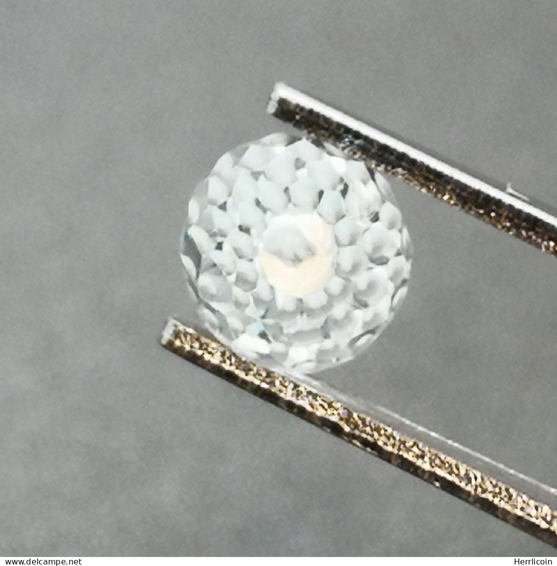 Topaze Irradiée Du Brésil - Briolette 1.49 Carat - 7.2 X 5 X 5 Mm - Topaze