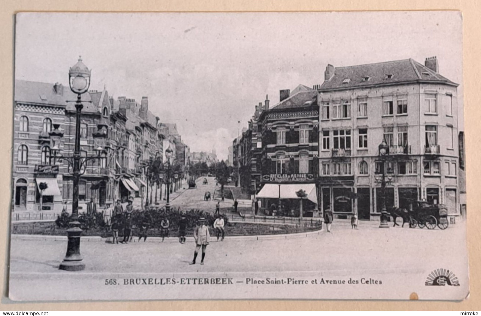 @C4@  -  BRUXELLES-ETTERBEEK  -  Place Saint-Pierre Et Avenue Des Celtes  -  Zie / Voir / See Scan's - Etterbeek