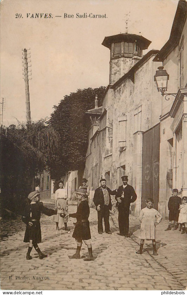 HAUTS DE SEINE  VANVES  Rue Sadi Carnot - Vanves