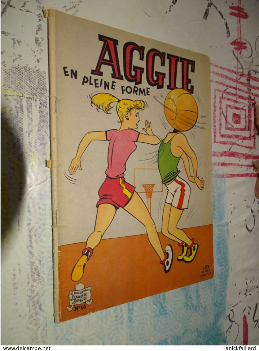 Vintage       Aggie En Pleine Forme  Album N 14 - Aggie