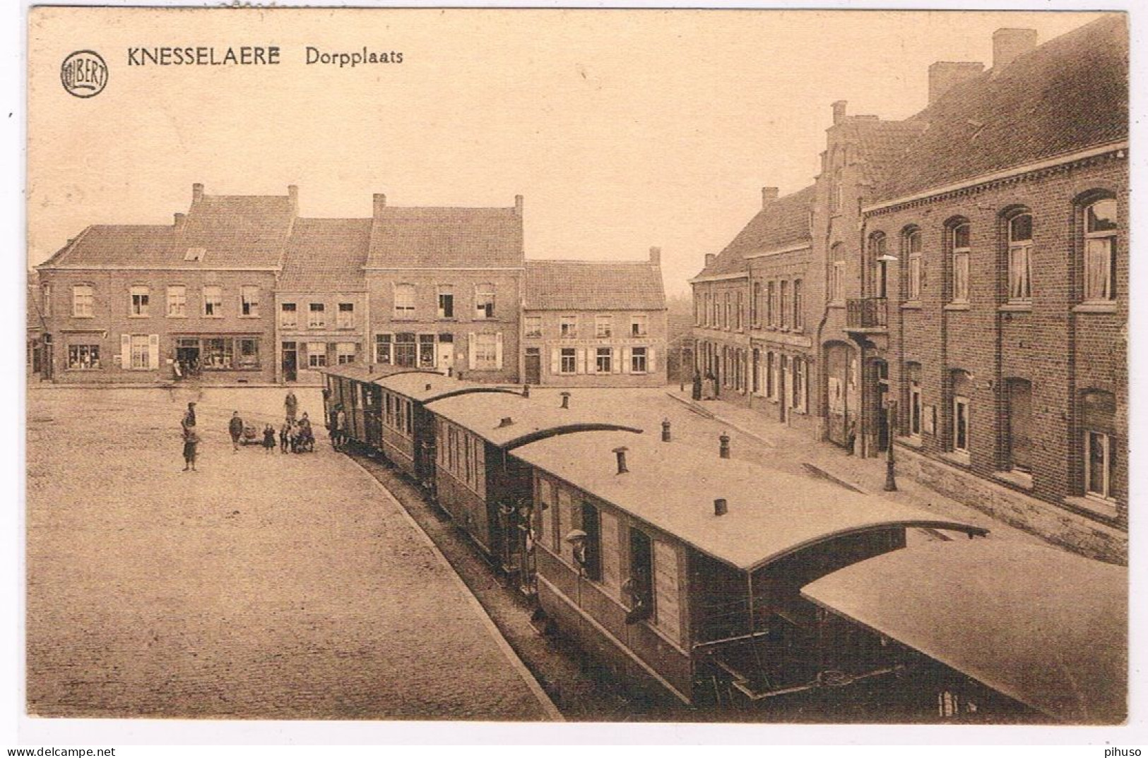 B-9933  KNESSELARE / KNESSELAERE : Dorpplaats  (met Stoomtram ) - Knesselare