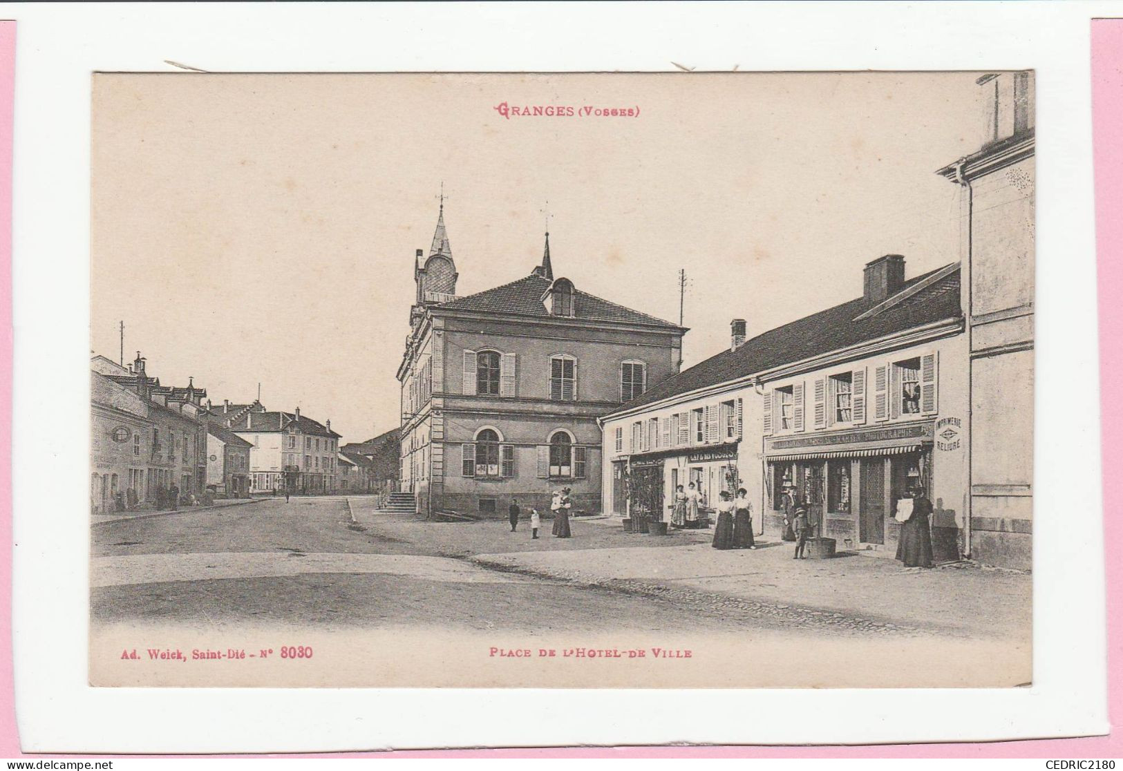 GRANGES PLACE DE L'HOTEL DE VILLE - Granges Sur Vologne